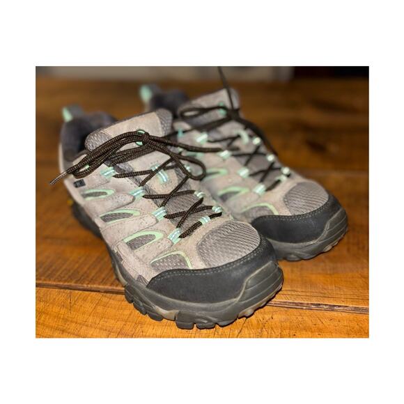 Womens‎ Merrell Moab 2 Waterproof Outdoor Hiking Shoes Great Tread Size 9 - Picture 1 of 10